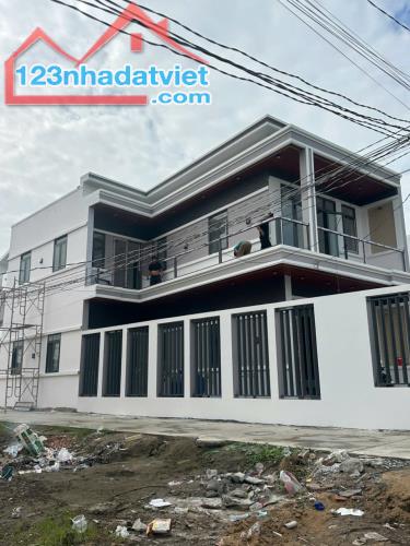 BÁN GẤP CĂN GÓC BIỆT THỤ NỞ HẬU NGAY XÃ PHƯỚC VĨNH CẦN ĐƯỚC, GIÁ 3TY440(TL),DT 193M2, SHR