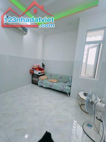 Bán nhà hẻm phố 122/37/5 Tôn Đản phường 10 Quận 4 HCM - 1