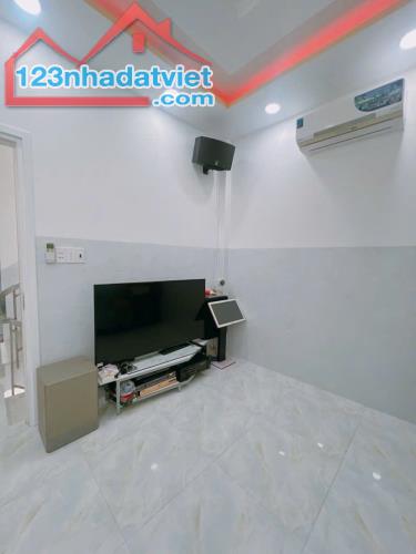 Bán nhà hẻm phố 122/37/5 Tôn Đản phường 10 Quận 4 HCM - 1