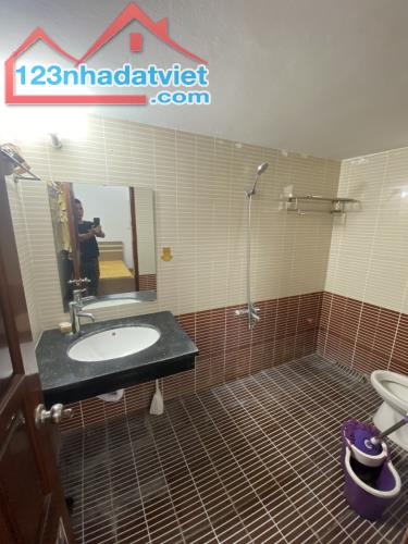 Cho thuê Căn Apartment siêu VIP tại Số 98 ngõ 116 Phan Kế Bính, Cống Vị, Ba Đình. Chỉ 4tr - 5