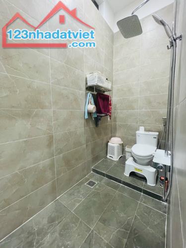 Bán nhà cấp 4 còn mới, thiết kế đẹp, sổ riêng full thổ cư 104m2, đường ôtô phường Tân Mai - 5