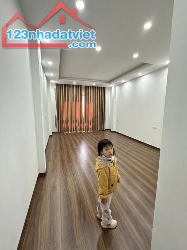 Bán nhà Hồ Tùng Mậu 6 tầng 46m2 mới tinh có thang máy, ô tô vào, ở, cho thuê tốt - 4