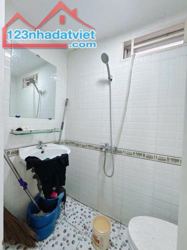 Bán nhà mặt tiền phố A37 Nguyễn Thần Hiến phường 18 Quận 4 HCM - 1