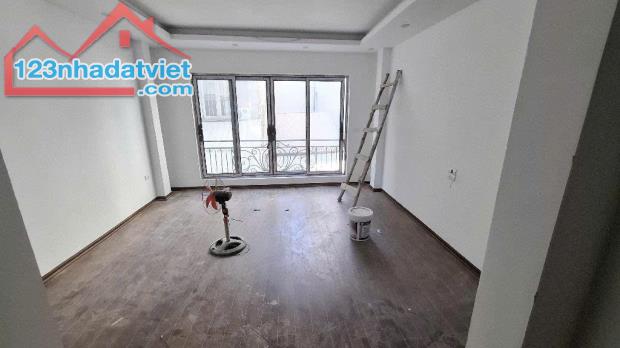 Bán nhà riêng phố Thanh Nhàn - 38m2 x 5 Tầng - XÂY MỚI- THANG MÁY - Sát phố, ngõ to rộng - 2