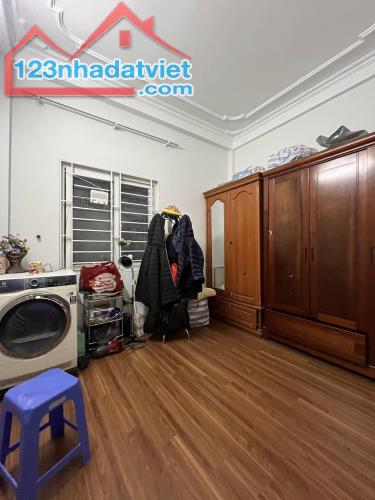 Bán Nhà Riêng Kim Giang, Hoàng Mai 40m2, 4 tầng, 2 Thoáng, Nở Hậu, Giá Rẻ - 3