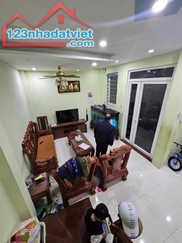 Trần Cung, siêu hiếm, 47m2,4T, mt khủng,ngõ thông oto 40m 7tỷ299