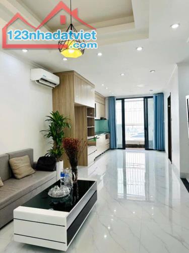 Chính chủ tôi căn hộ chung cư cao cấp CT13B mặt Võ Chí Công 70m2 2 ngủ 2 vs 1 khách 1 bếp - 1