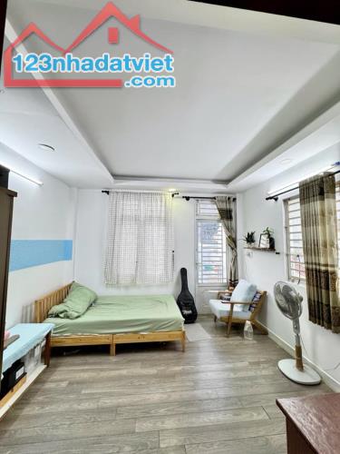 Bán nhà TĂNG BẠT HỔ P11 Bình Thạnh, giá 4 tỷ nhỉnh - 3Tầng - 34m2 - Sát Trường ĐH Văn Lang - 2