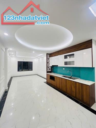 BÁN NHÀ LÊ THANH NGHỊ , Ở LUÔN, LÔ GÓC, THANG MÁY, 43M2 GIÁ CHỈ 8.X TỶ - 2