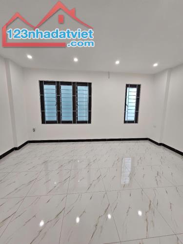 ĐẦU CẦU HỮU HOÀ - THANH TRÌ 35M X 5 TẦNG GIÁ CHỈ HƠN 4 TỶ - 4