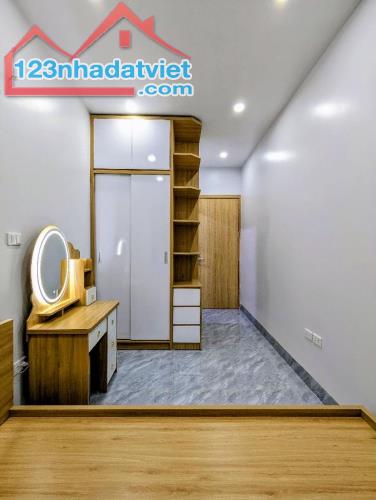 🏡 Cát linh- đống đa-ngõ thông mặt ngõ KD nhỏ -DT20M-5 tầng:giá chỉ 5.1 tỷ - 2