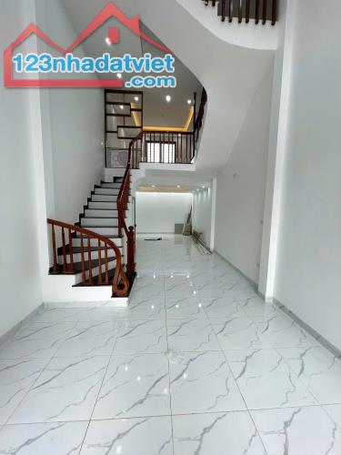 Chính chủ gửi bán nhà 40m2 tại Tứ Hiệp Thanh Trì HN cách chợ 500m