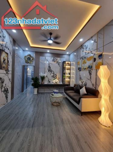 Bán nhà 65m², 2 tầng, 3PN, 3WC, Linh Xuân, Thủ Đức - 4.1 tỷ - 1