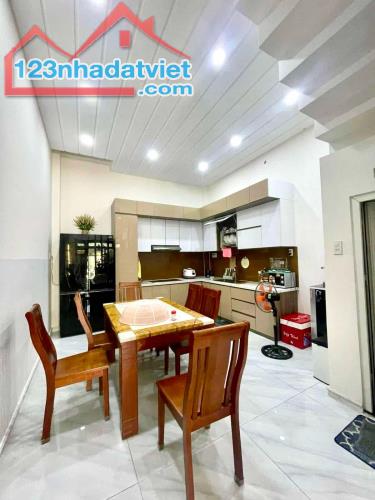 Chỉ 7.1 tỷ, Ở ngay, 4 tầng, 5PN, 47m2, hẻm xe hơi thông Phan Đăng Lưu,Q.Phú Nhuận, Ở/KD - 2