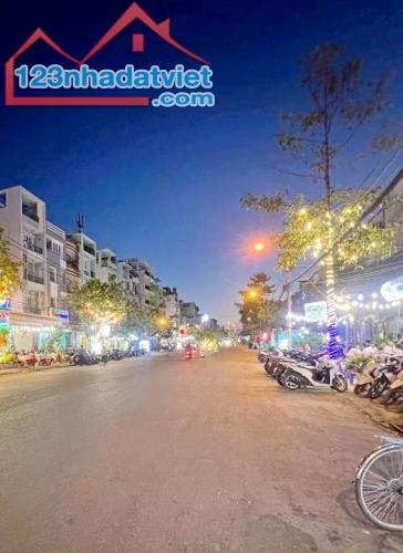 Mặt tiền hẻm ngay ParcMall Cao Lỗ 117m2 chỉ 12 tỷ 7