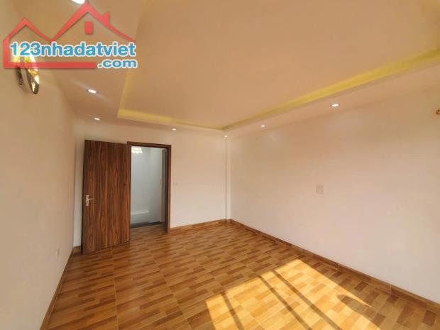NHÀ MỚI XÂY AN TRAI - NGÕ BA GÁC - GIÁ MỀM - Ở SƯỚNG - ĐẸP MÊ LI THÔNG XUÂN PHƯƠNG 45M2 - 2