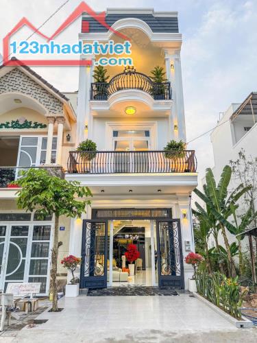 Bán nhà mới nội thất cao cấp 1 trệt 2 lầu khu hồng loan 6A