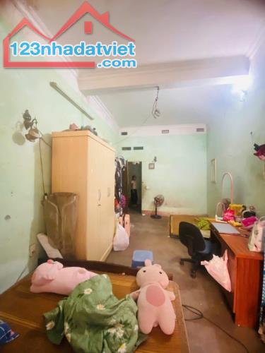 Nhà mặt ngõ kinh doanh, ô tô tránh, vỉa hè phố Minh Khai 45m2, giá 9.8 tỷ, 0985868893