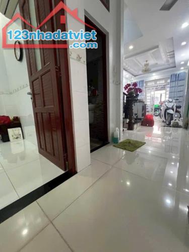 BÁN NHÀ TRƯỜNG CHÍNH P15 TÂN BÌNH 6x16M-3TẦNG HẺM 7M - CHỈ 9 TỶ - 1