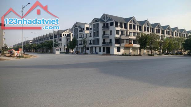 Bán đất dịch vụ Thăng Long 9, 160m2 mặt đường 33m khu Lai Xá, Kim Chung, Hoài Đức, Hà Nội. - 1