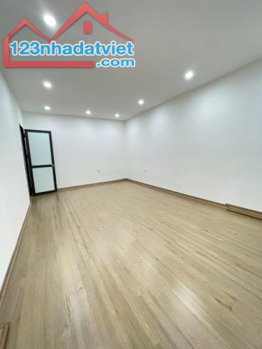 🌟 BÁN CĂN HỘ TẠI NGHĨA TÂN, CẦU GIẤY - 25/50M2, TẦNG 4, GÍA 2.39 Tỷ 🌟 - 1