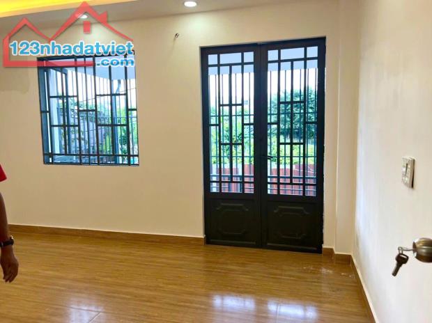 Bán gấp nhà mới HXT, 65m2, Ngay PhạmVăn Đồng. Thủ Đức. - 2