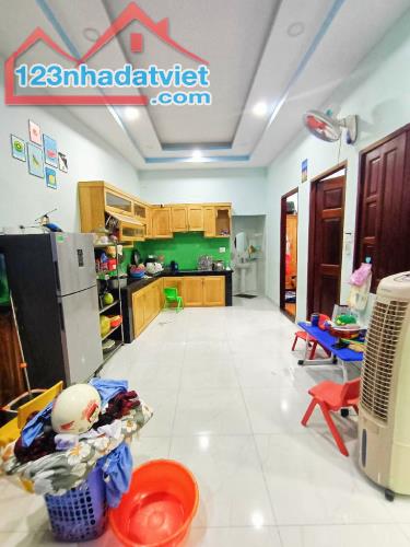 Bán nhà 110m2 - 2,3,4 P.ngủ ngay Kha Vạn Cân.Ngang Khủng 8,5m.Chỉ 5.95 Tỷ. - 2