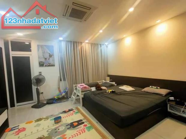 Chung cư Việt Hưng, tầng 1, kinh doanh vô đối, 78m2 chỉ 4.75 tỷ 0976285499