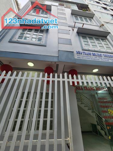 Bán nhà 3 tầng đẹp, trung tâm Hùng Vương, Nha Trang - Cách biển chỉ 3 phút - 4