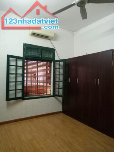 Bán nhà tập thể, Giải phóng, dtsd 90m2, 3 tỷ 2