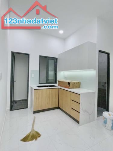 BÁN NHÀ CẤP 4 MỚI ĐẸP - MT - HXH - 70M2 - CHƯA ĐẾN 4 TỶ - TL ! Đường Số 6 - Hiệp Bình Phướ - 3