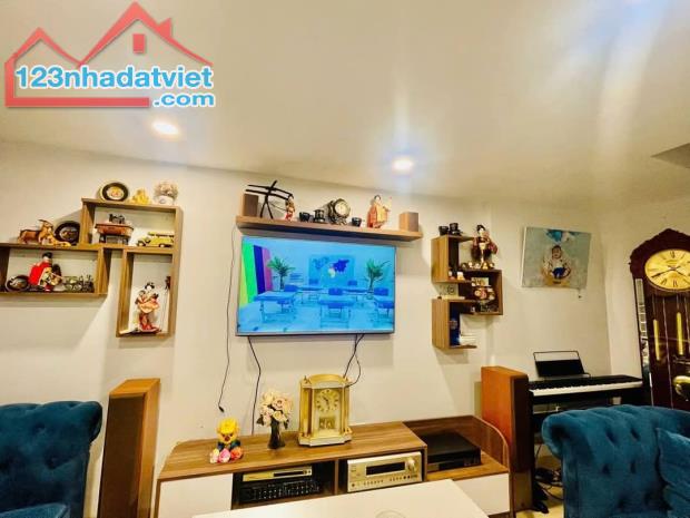 NHÀ DÂN XÂY NGỌC TRÌ THẠCH BÀN 33M2 x 5T TẶNG FULL NỘI THẤT XỊN XÒ Ở NGAY. 5,6TỶ - 2
