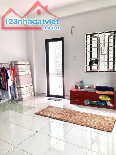 ♥ Nhà sát Nguyễn Hoàng gần Tôn Thất Tùng, 40m2, 3 tầng cứng, sạch bong, 3.4x tỷ - 2