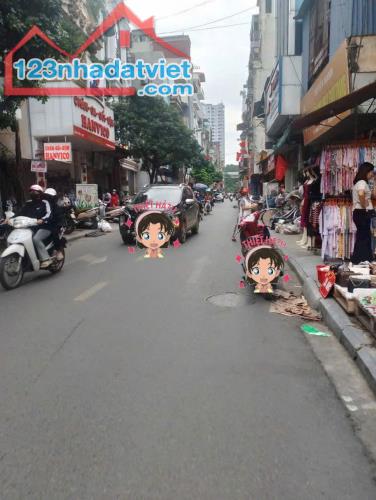 6.3 tỷ chốt ngay LÔ GÓC Ô TÔ TRÁNH 33m 3 tầng– MẶT PHỐ KINH DOANH TẠI LA PHÙ