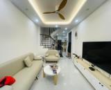 Nhà đẹp Nguyễn Khánh Toàn 30m2 duy nhất 5 tầng siêu hiếm ô tô dừng đỗ phố vip Cầu Giấy Nội