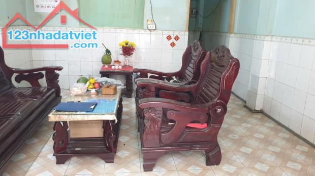 BÁN NHÀ CĂN GÓC BÙI VIỆN Q1- 4M X 13M GiÁ TỐT  8.9 TỶ SỔ HỒNG CHÍNH CHỦ - 3