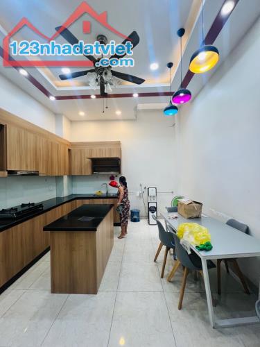 Bán nhà mặt tiền Kinh Dương Vương 3Tầng-4x18M Full nội thất. Giá chỉ hơn 7Tỷ - 1