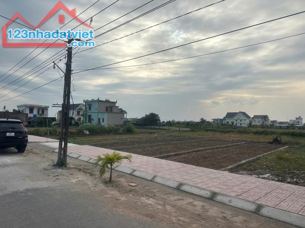 CHỦ GỬI BÁN ! mảnh đất 100m2 mặt biển Giao Phong SIÊU ĐẸP