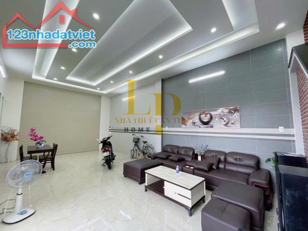 Cho Thuê Biệt Thư Trệt 2 Lầu Góc 2 Mặt Tiền Ngang 12m Mới 99% - Gần KDC Nam Long - 1