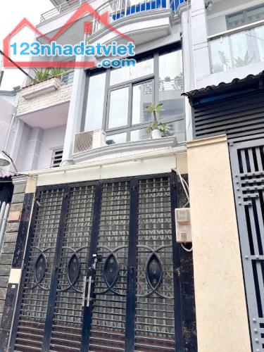 Nhà mới 3PN xe hơi trước cửa 3*14m Hưng Phú P10Q8