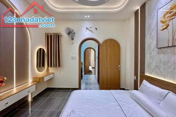 Bán nhà hẻm Phạm Văn Chiêu, Gò Vấp, 3.7m x 10.5m, 42.3 m², 4 tầng - Giá 5.95 tỷ TL - 3