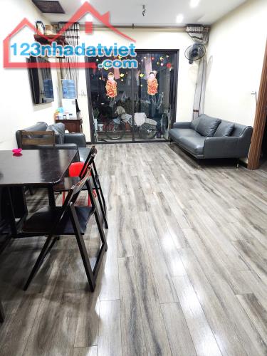 Bán căn góc chung cư 70m2 Tam Trinh - Hoàng Mai, full đồ sổ đỏ 4.3 tỷ - 2