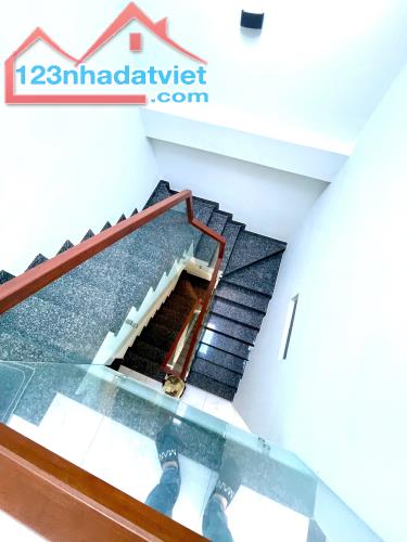 BÁN NHANH NHÀ 4 TẦNG LÀN 2 NGUYỄN THỊ ĐỊNH NHA TRANG - 3