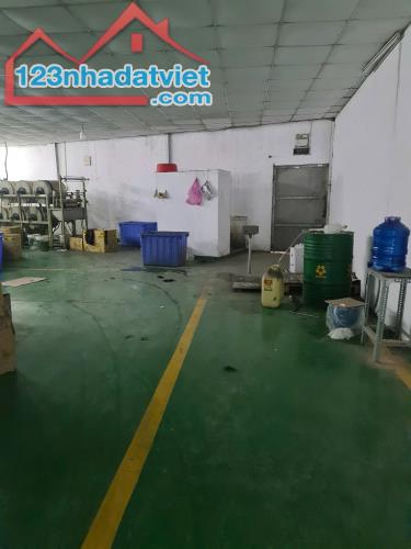 Cho thuê nhà xưởng ngành dệt may 1700m2 Thạnh Lộc Quận 12