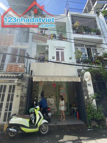 Bán nhà hẻm Bà Hom, P13, Q6, 48m2, 3 tầng, giá 5,5 tỷ