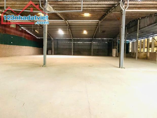2300m kho xưởng cụm công nghiệp Ngọc Hồi cần cho thuê, container dừng đỗ ngày đêm, 85k/m - 3