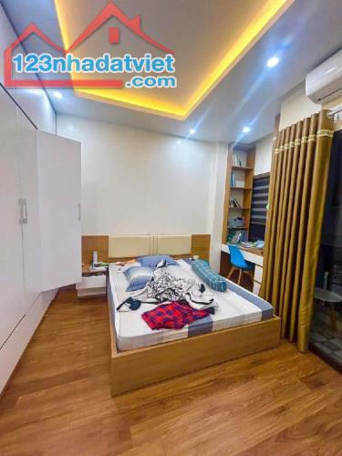 NHÀ NGÕ 622 MINH KHAI  - HÀNG XÓM TIMECITY  – 20 M RA Ô TÔ -DT 32 GIÁ 7.6 TỶ - 2