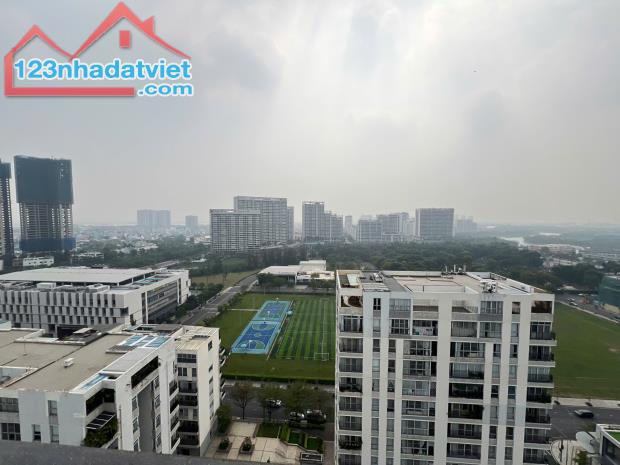 Penthouse Starhill 306m2, 3pn, 4wc, 2 ô xe, chủ NNN, giá 22 tỷ bao gồm thuế phí
Liên hệ: - 2