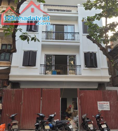 Bán Nhà Mặt Phố Phương Liệt, Thanh Xuân DT 165m2, 9T, MT:6,5m, Giá Rẻ.