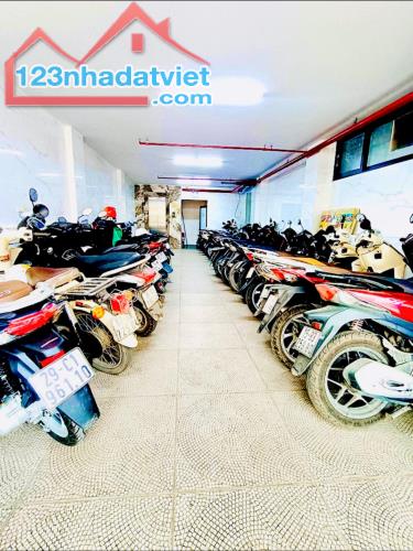 TOÀ VĂN PHÒNG LÔ GÓC 50 TỶ 125m 8 TẦNG MT 6,3m VỈA HÈ Ô TÔ TRÁNH HOÀNG QUỐC VIỆT CẦU GIẤY - 2